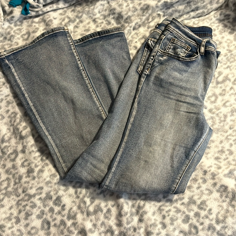 Mid washed flared jeans